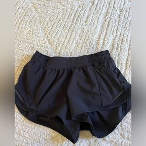 Black Lululemon Hotty Hots size 6